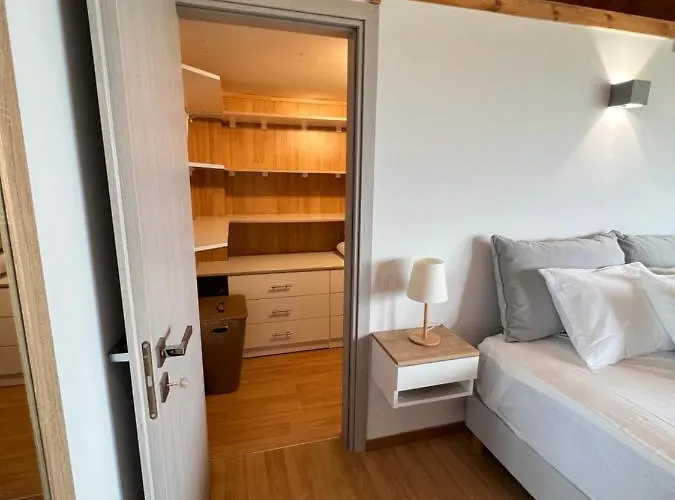 Luxury Maisonette 아파트 *