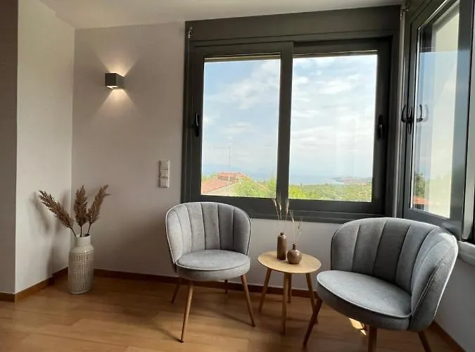 아파트 Luxury Maisonette Koróni