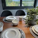 شقة Luxury Maisonette *