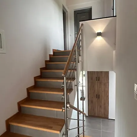 Luxury Maisonette *